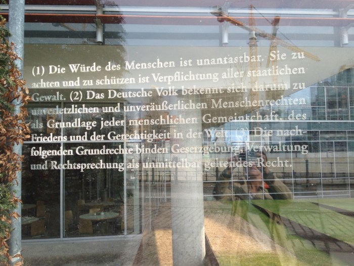 Die Würde des Menschen ist unantastbar